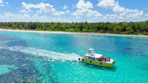 Punta Cana full-day tour with catamaran cruise and Monkeyland visit