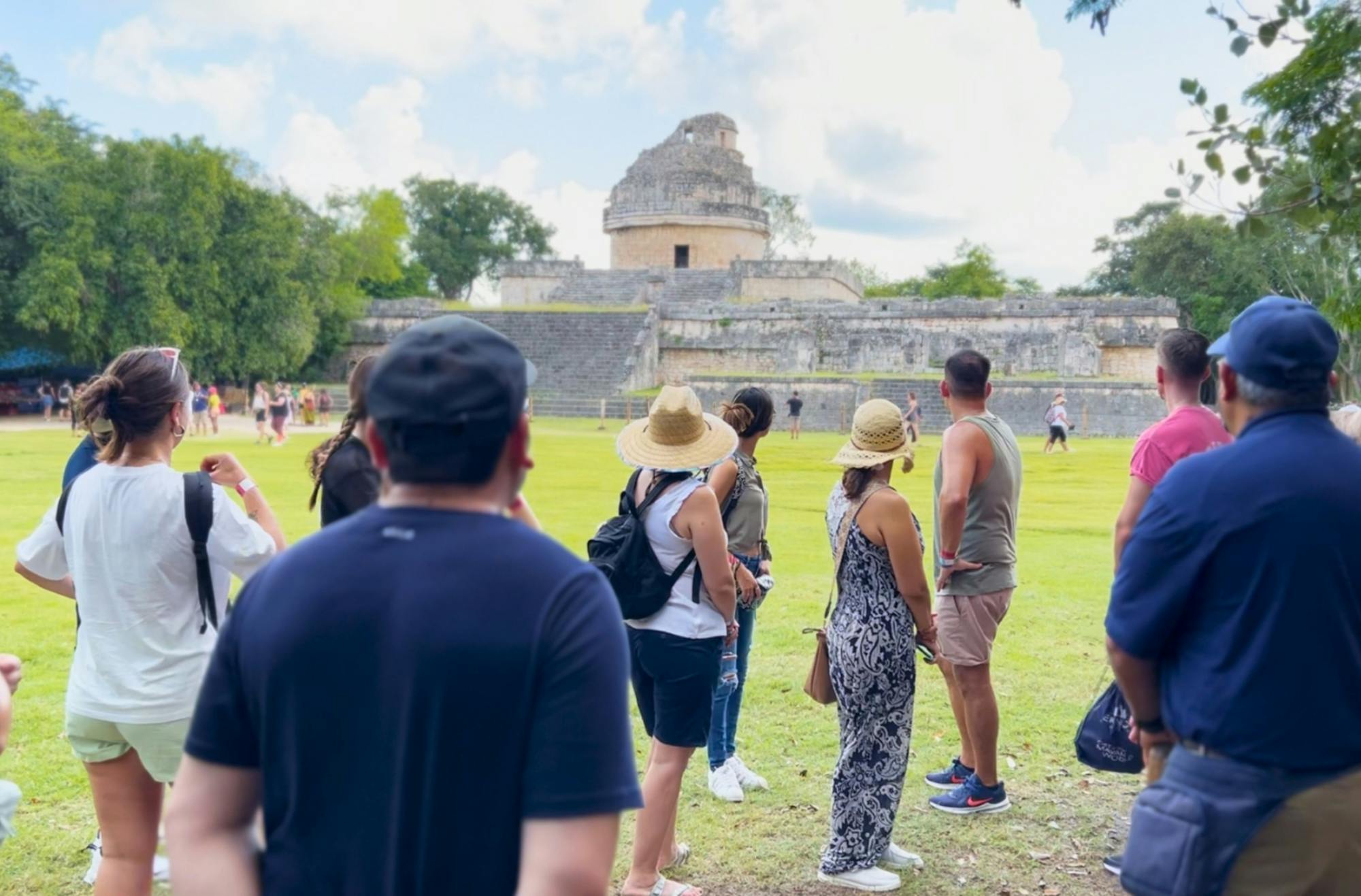 Full-day Chichen Itza visit with cooking demo and cenote swim