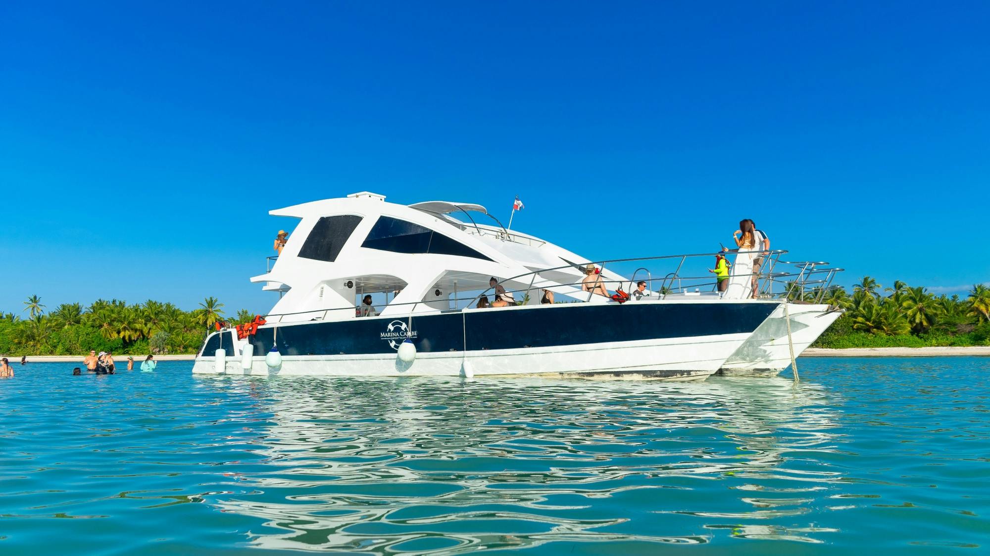 Half-day Bavaro cruise with snorkel stop
