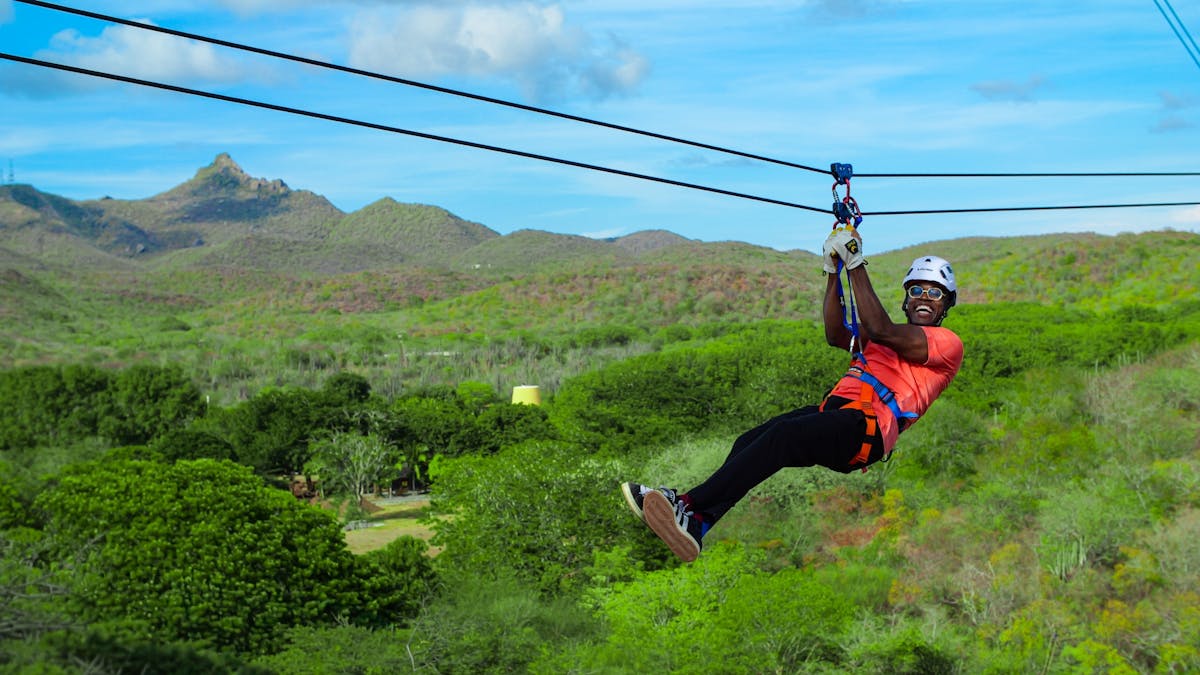 Toegangstickets voor Hòfi Mango Natuurpark met zipline ervaring