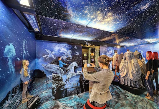 Visita áudio autoguiada ao Museu Karel Zeman com exibições de filmes icónicos