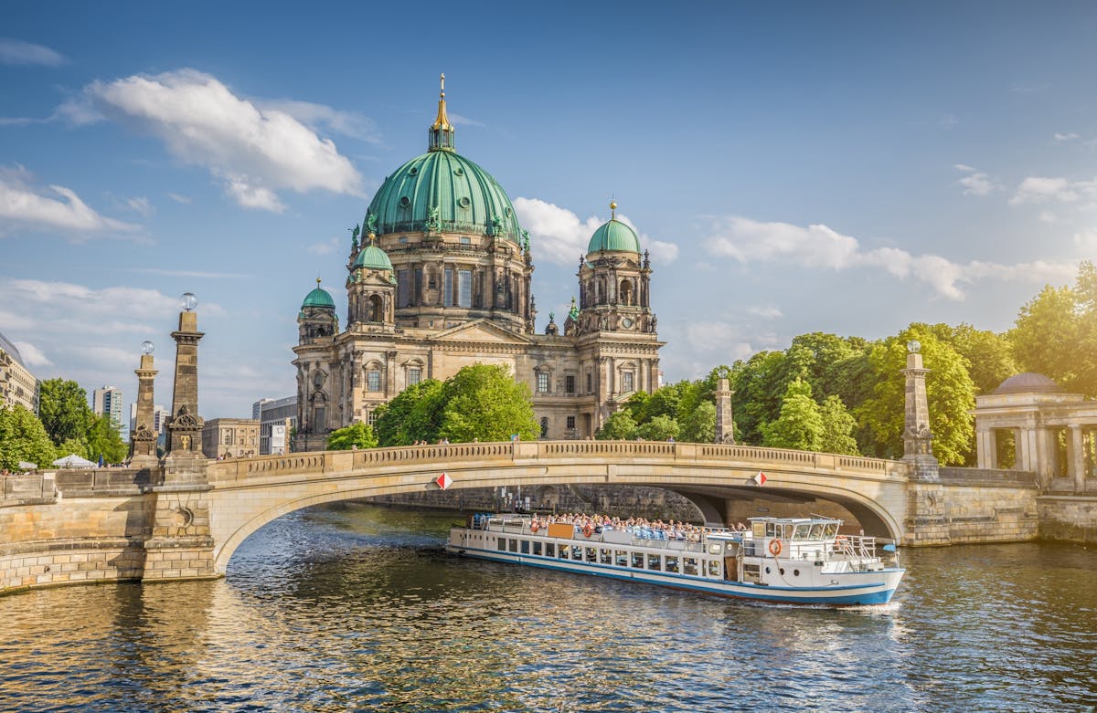 1 uur historische Spree riviercruise in Berlijn