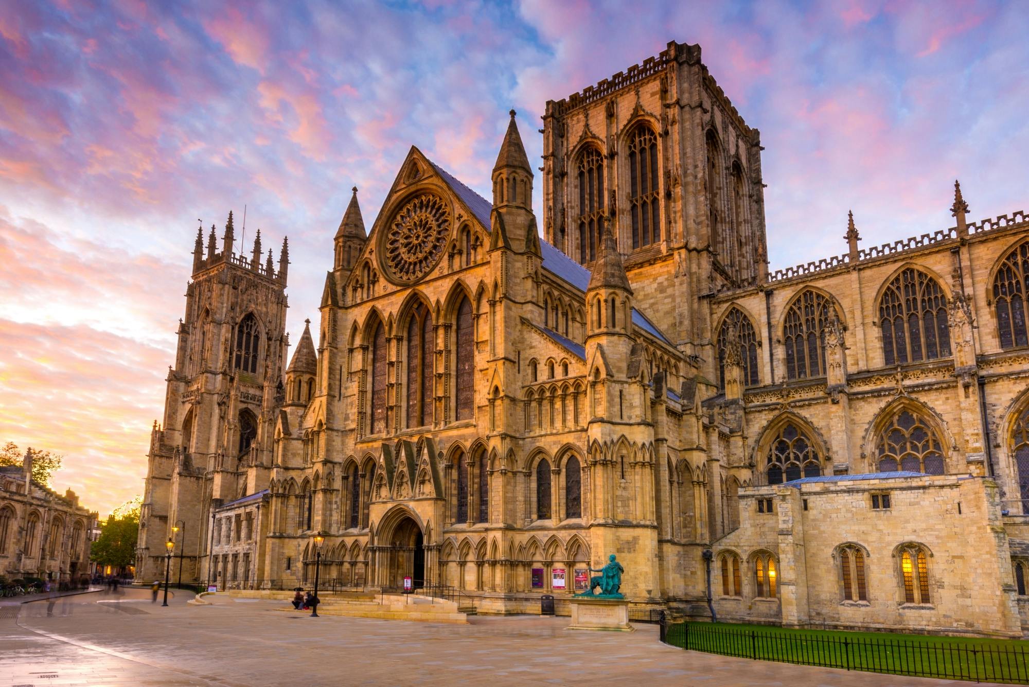 Yorkshire Dales and historic sites guided tour from York