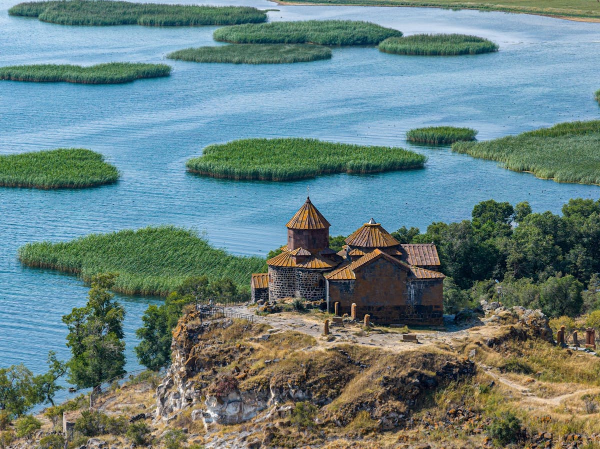 Gita di un giorno a Garni, Geghard e al lago Sevan