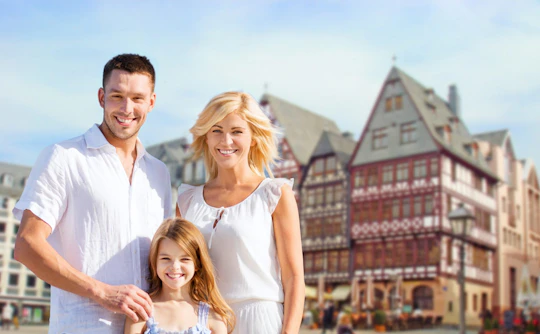 Private family walking tour in Frankfurt