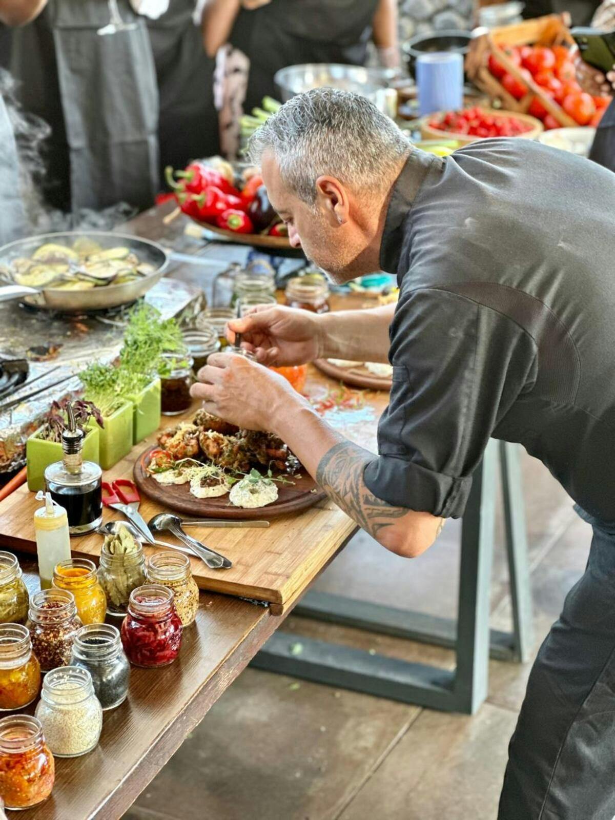 Kochkurs und Weinverkostung auf Santorin