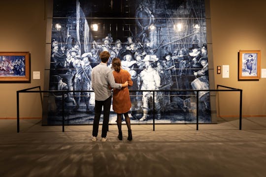 Tour privato a piedi di Delft con visita alla fabbrica Royal Delft - 