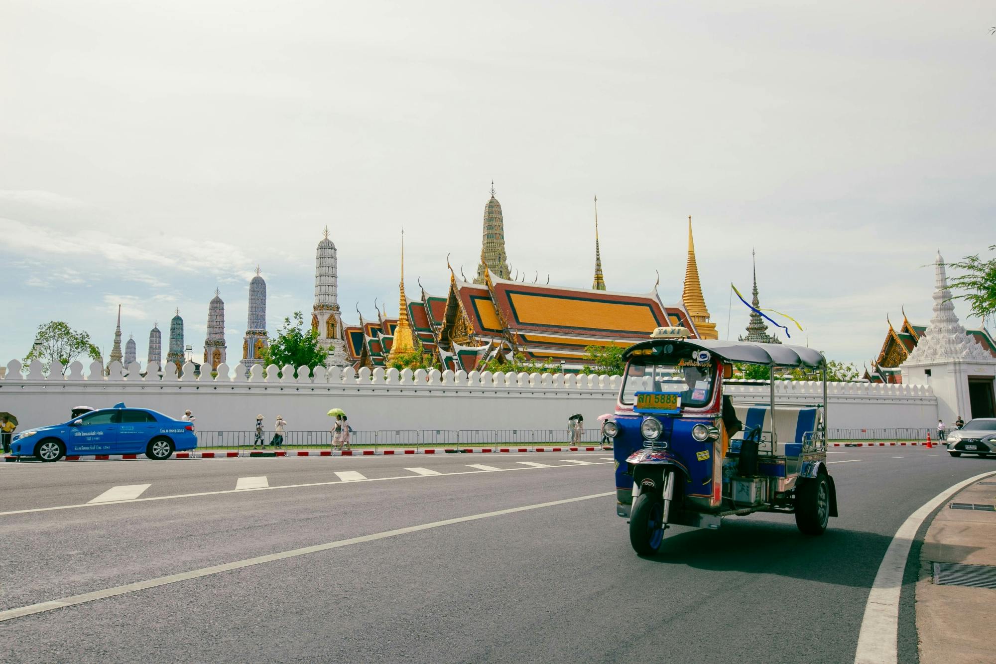 Bangkok Canal, temples and Grand Palace tour