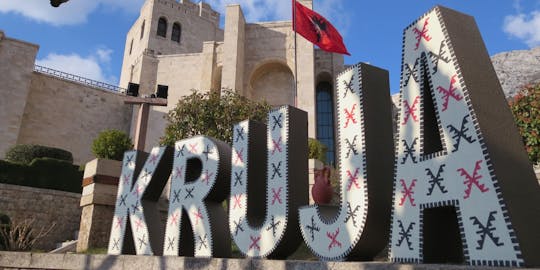 Visite guidée du château de Kruja, du bazar ottoman et de Sari Salltik