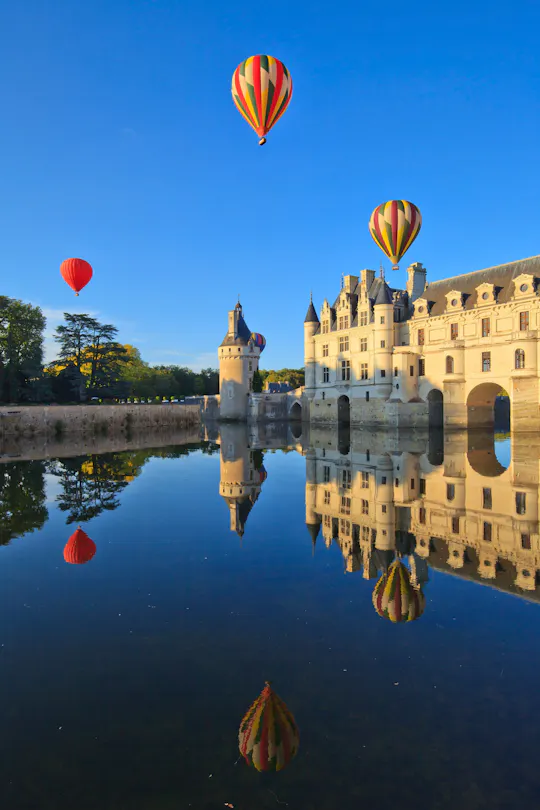 Chenonceau and Chambord castles full-day tour from Tours