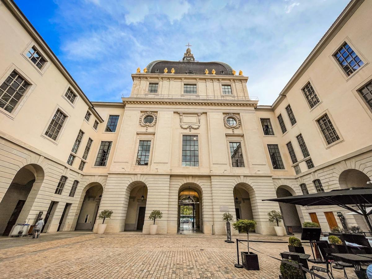 Guided walking tour of Vieux Lyon