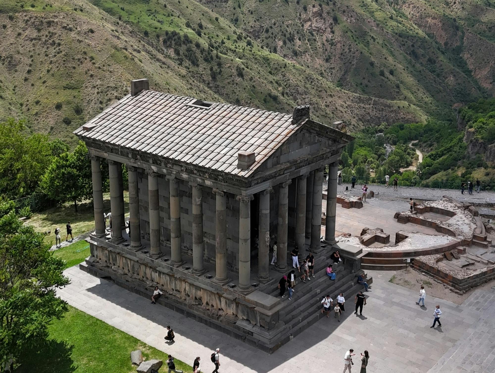 Private guided tour of Garni, Geghard and Lake Sevan
