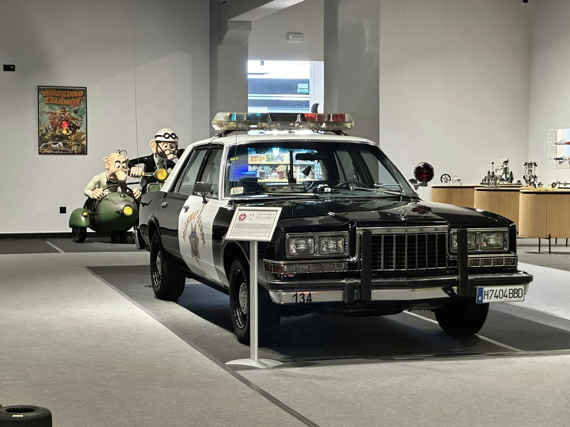 Half-day guided tour to Finestrat Motor Museum and Villajoyosa