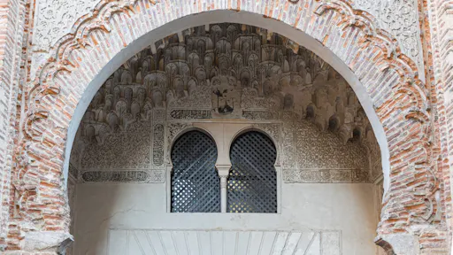 Full-day guided tour of Granada’s highlights