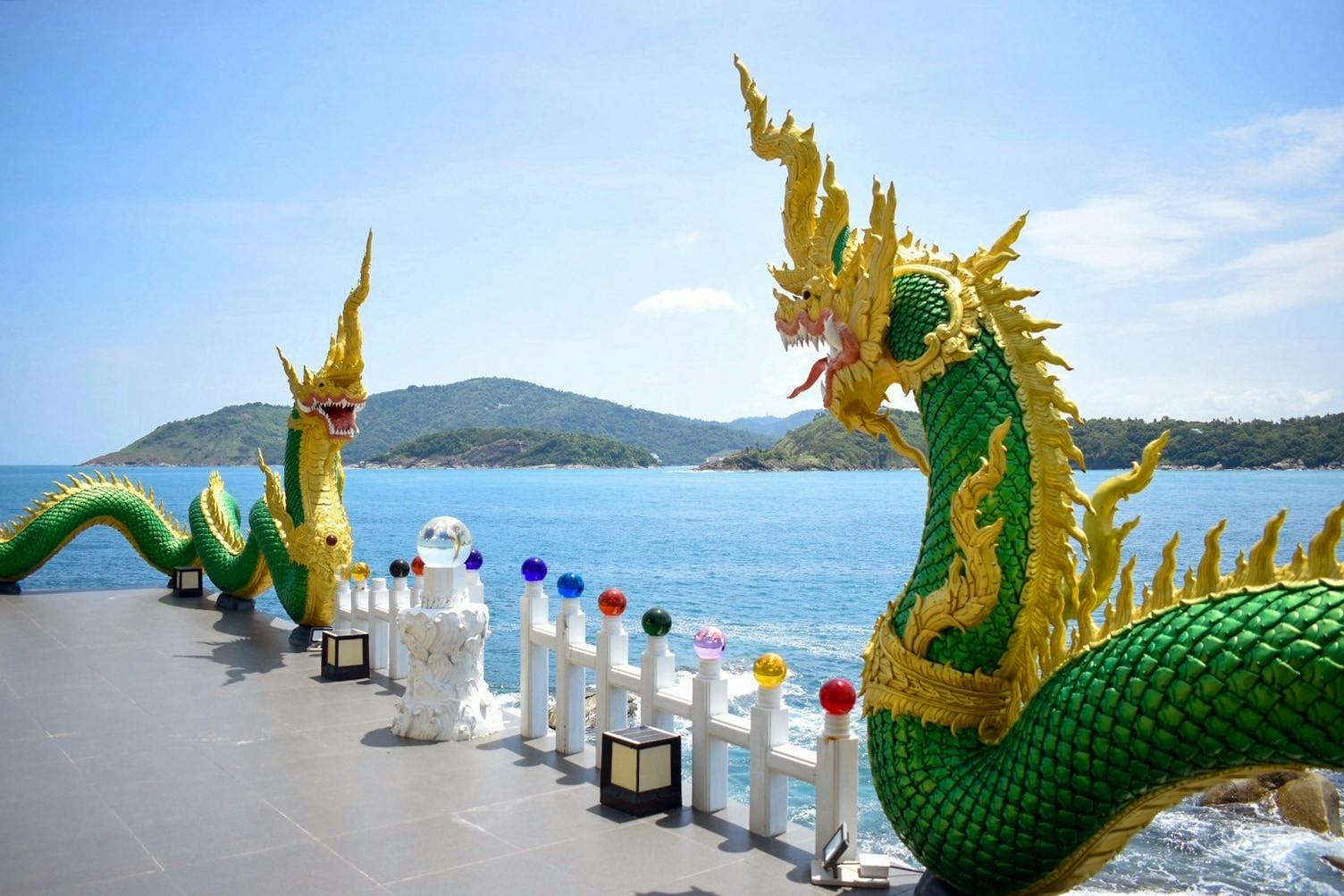 Phuket motorbåtstur mellan öarna med middag vid solnedgången från Khaolak