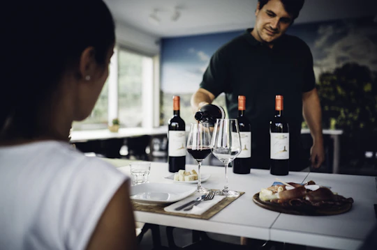Tour and wine tasting at a family-run organic winery in Tuscany