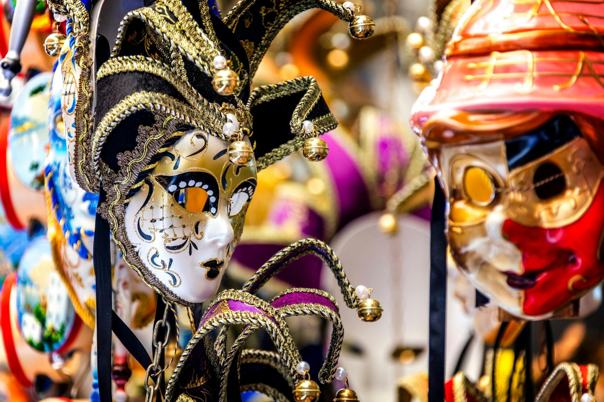 Naples highlights bus and walking tour with coffee and pastry