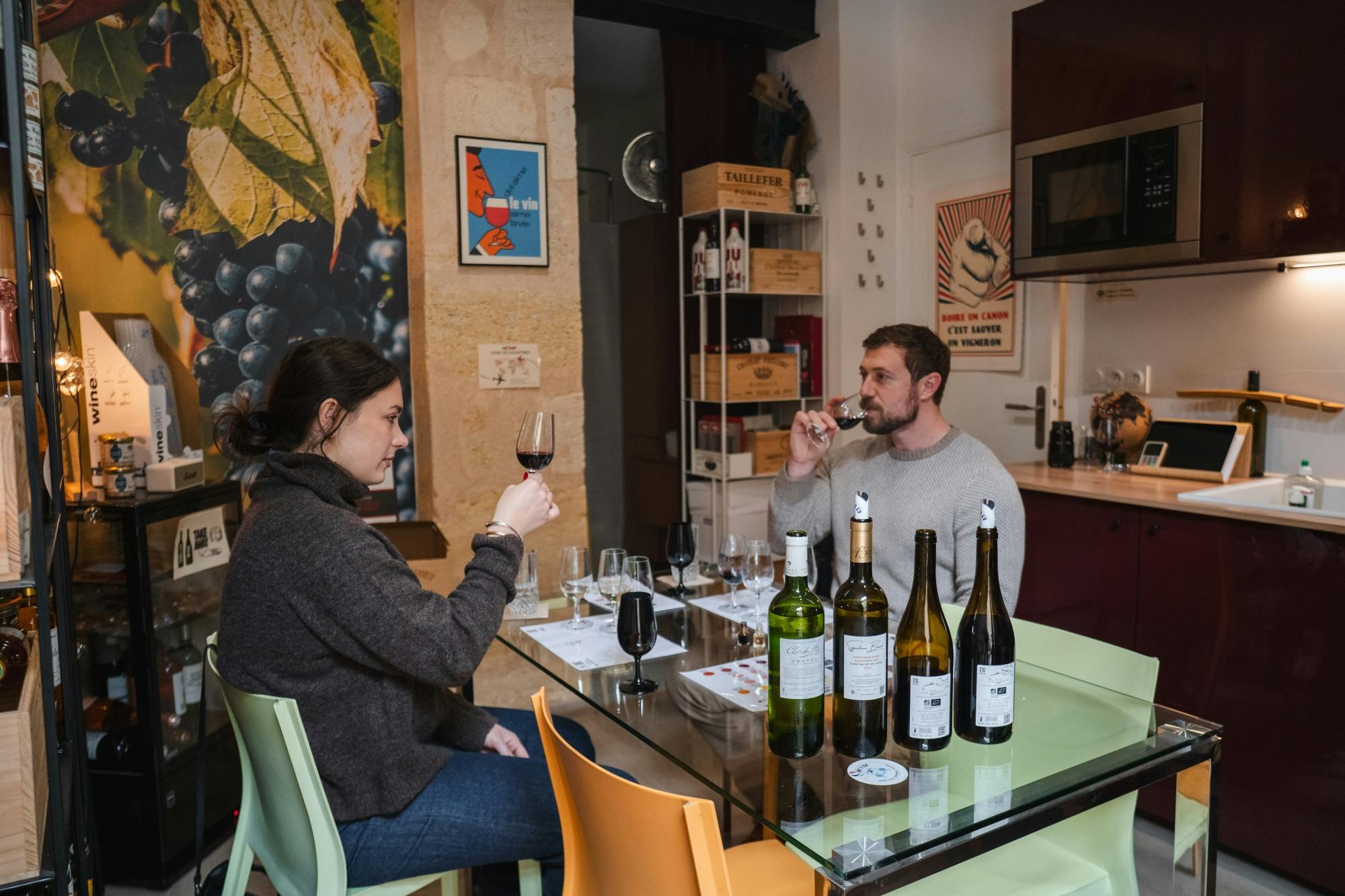 Oficina de degustação de vinhos tintos de Bordeaux com harmonização de charcutaria