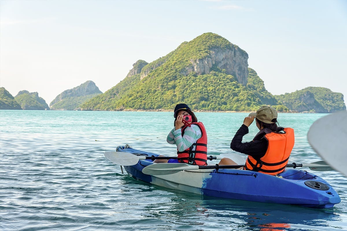 Kajakfahren, Zipline und Cave Tubing Abenteuer in Vang Vieng