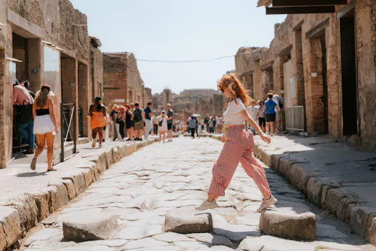 Skip‑the‑line Pompeii tour with an archaeologist
