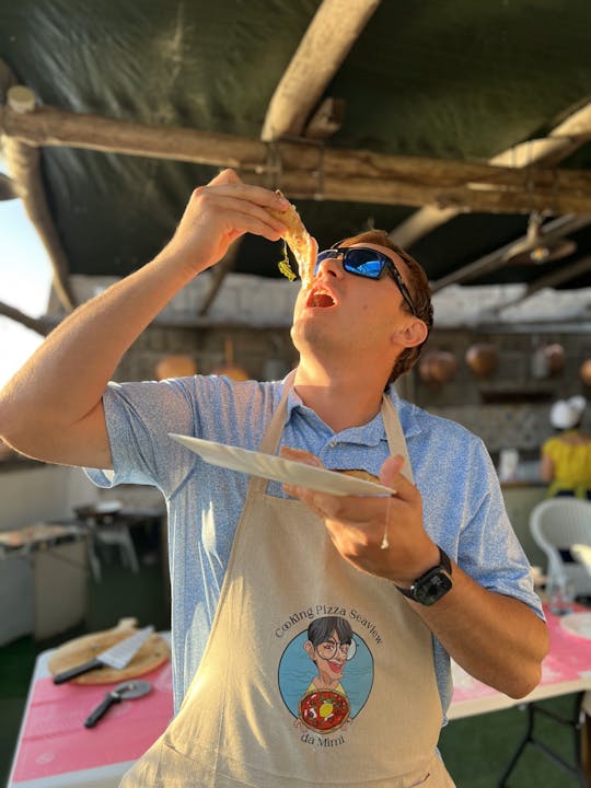 Cours de pizza dans une citronneraie en bord de mer à Meta di Sorrento