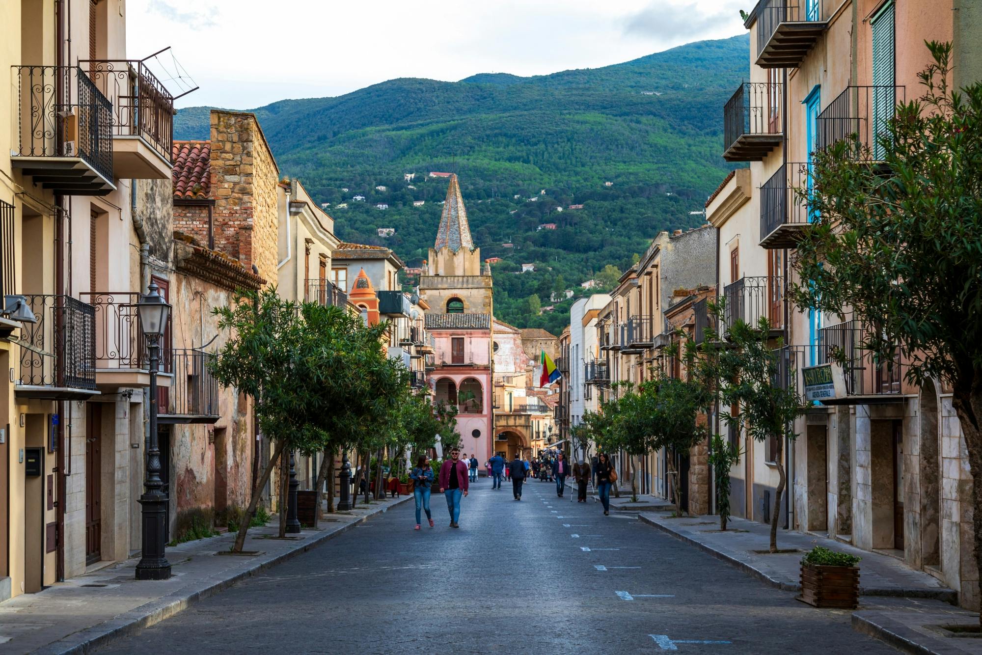 Castelbuono visit and Sicilian dinner in the Madonie Mountains