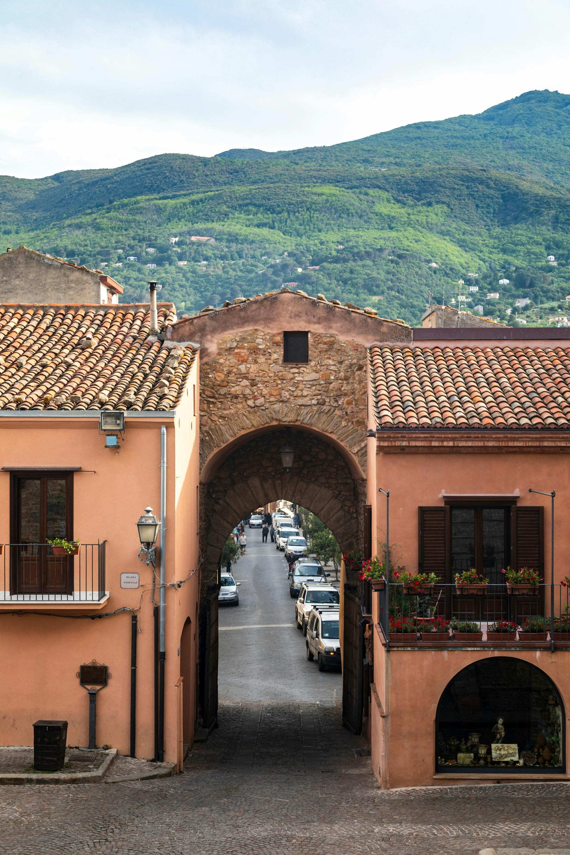 Castelbuono visit and Sicilian dinner in the Madonie Mountains