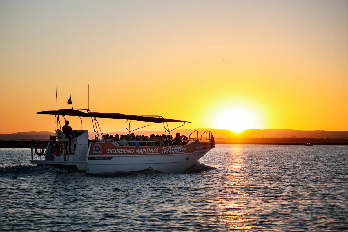 Isla Cristina boat tour with seafood and wine-tasting