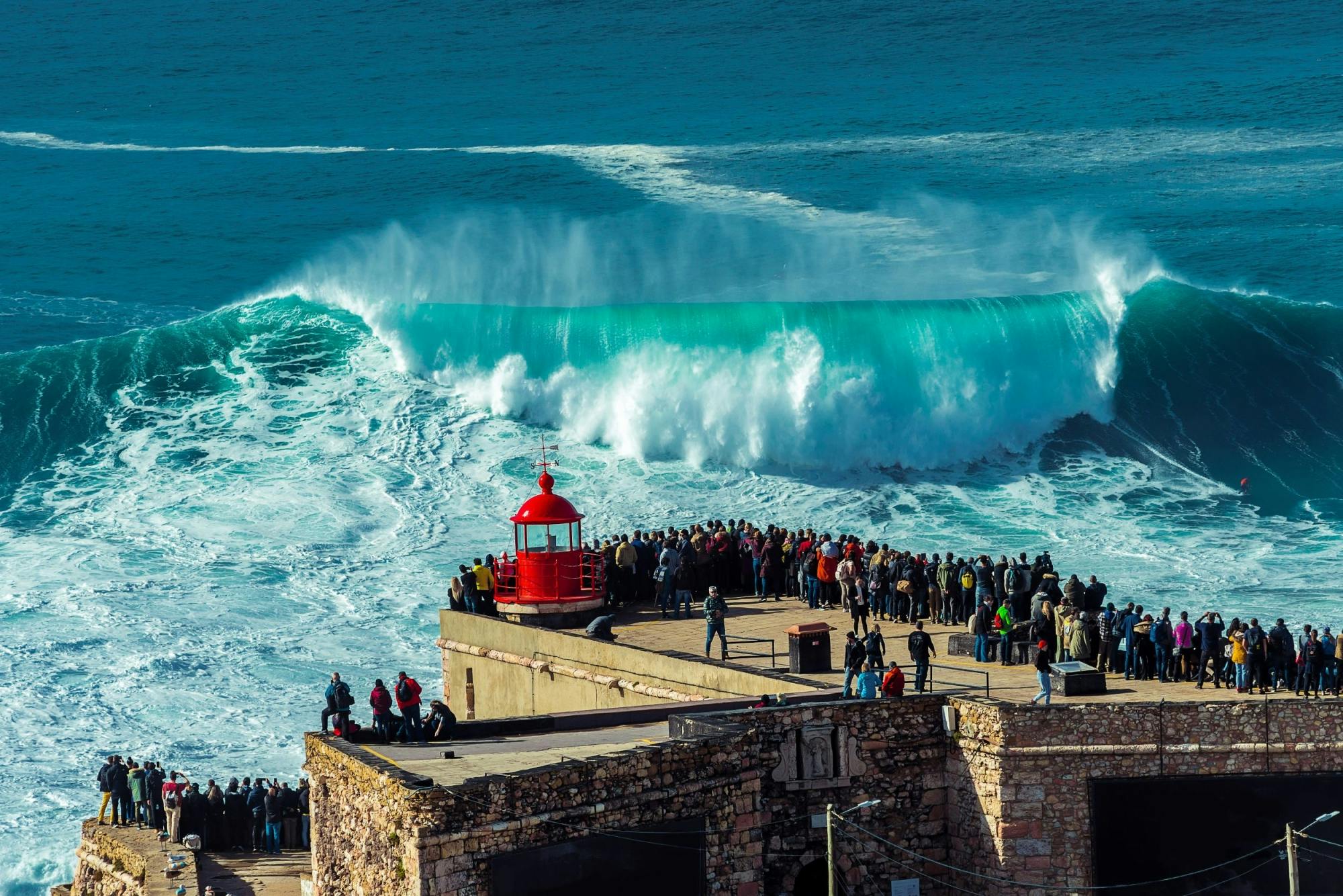 Gita di un'intera giornata a Nazaré, Óbidos e Alcobaça da Lisbona