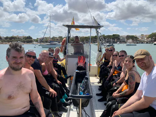 Discover scuba diving by boat with Skualo Portocolom