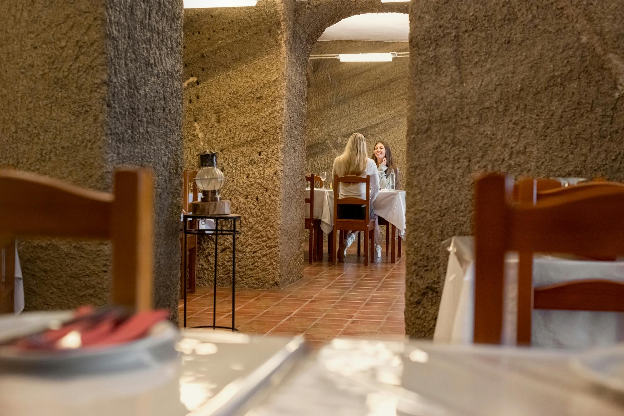 Finca Los Olivos and rum distillery tour with cave-side lunch