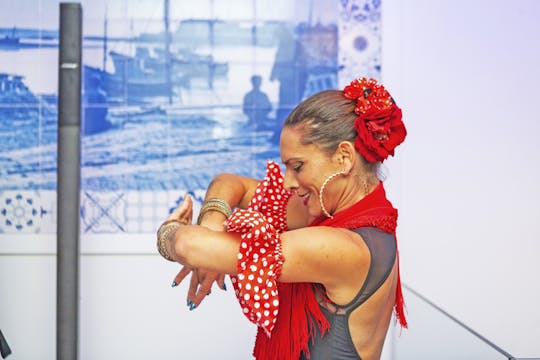 Spanischer sevillanischer Tanz und Tapas-Abendessen in Portimão