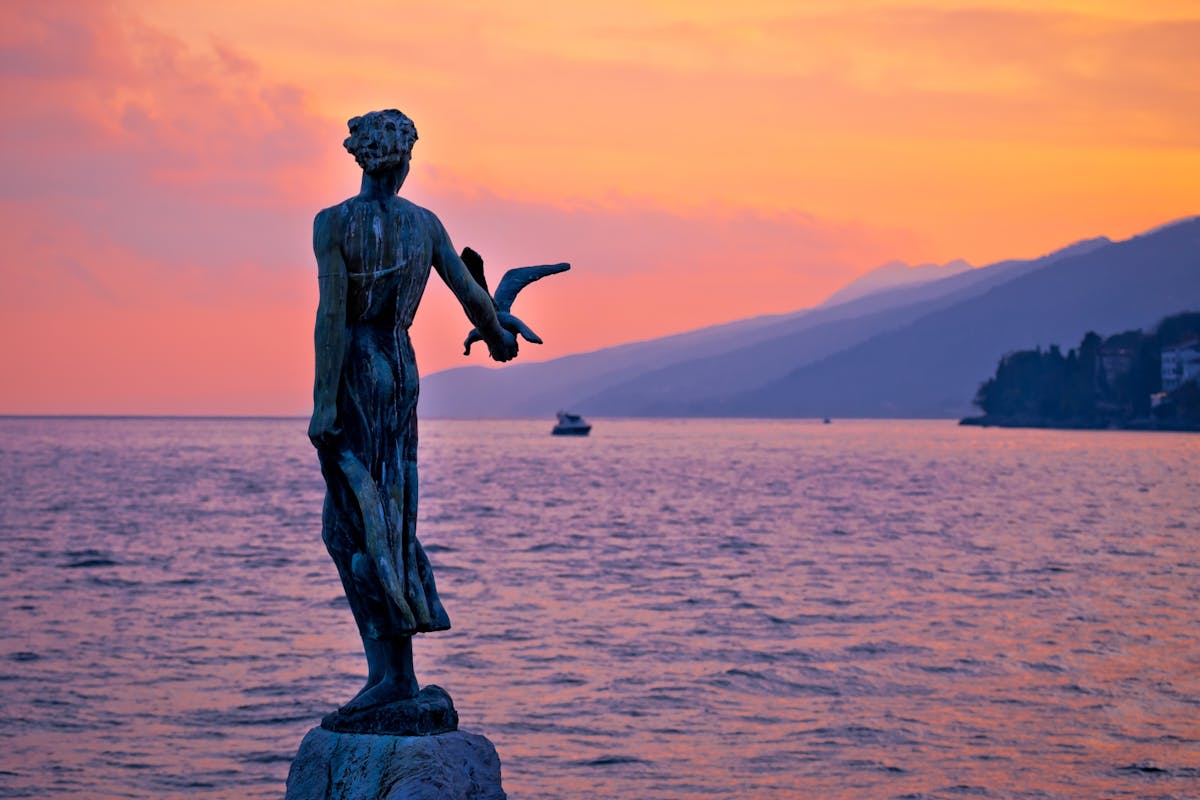 Boottocht dolfijnen kijken bij zonsondergang in Opatija