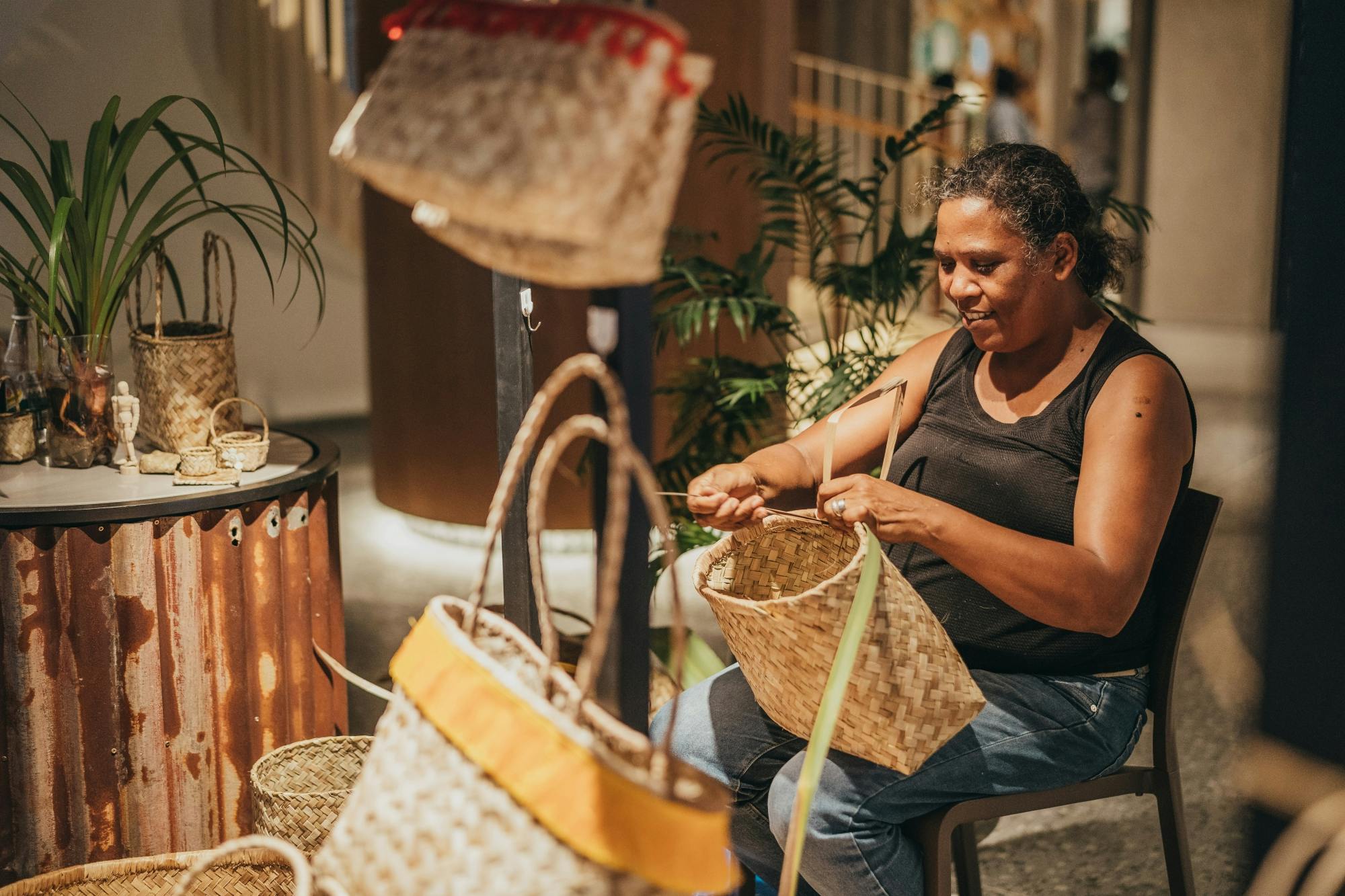 Mauritius local artisans tour with a traditional lunch