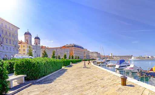 Half-day guided tour of Trieste with panoramic bus tour