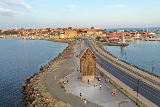 Visita ao centro histórico de Nessebar e ao túmulo de Pomorie da UNESCO a partir de Veliko Tarnovo