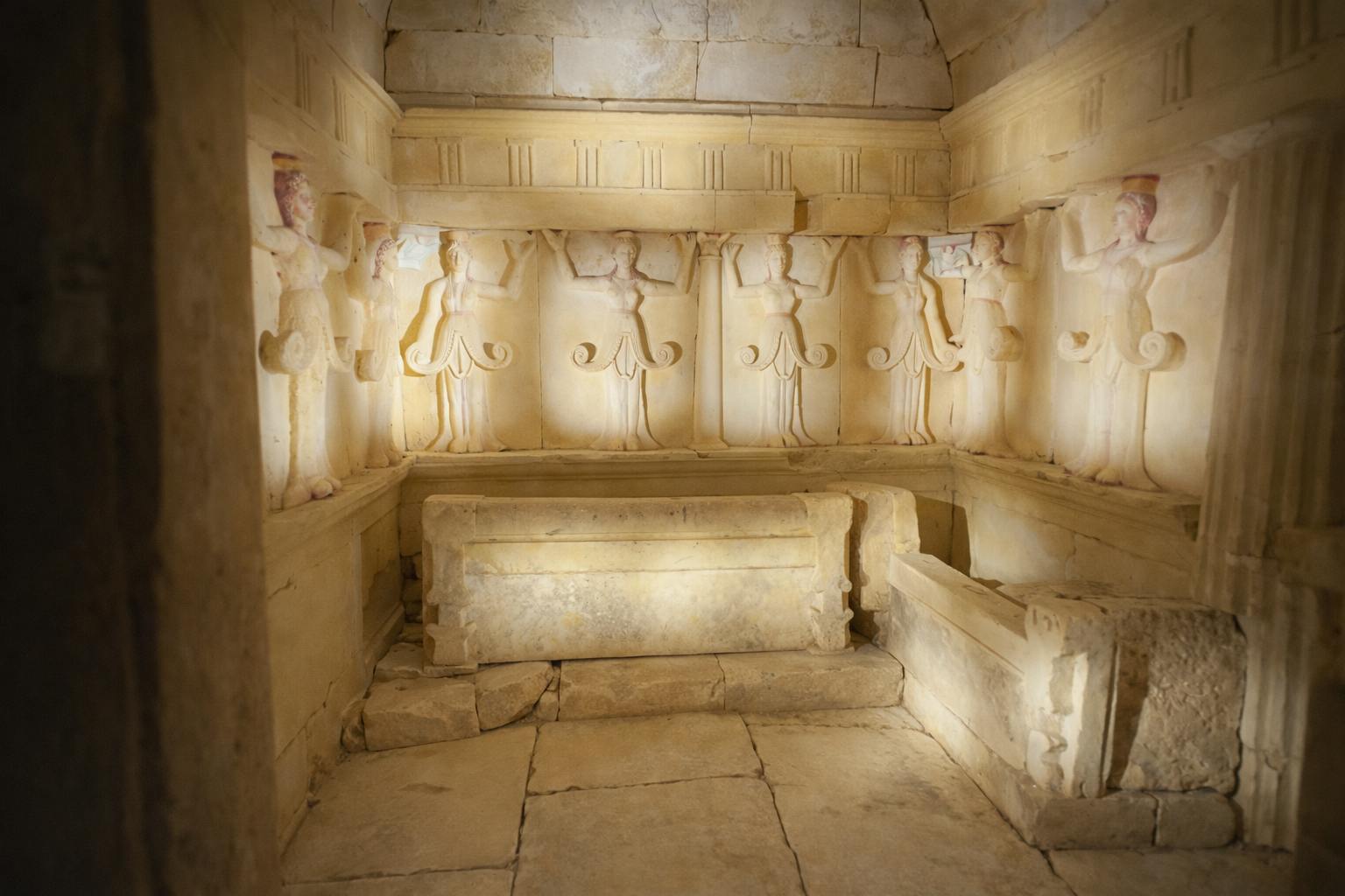 Visite privée du tombeau de Sveshtari et de la forteresse d'Abritus au départ de Veliko Tarnovo