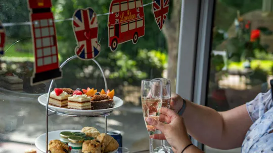 Busrundfahrt mit Londoner Nachmittagstee, PG Tips und optionalem Besuch des London Eye
