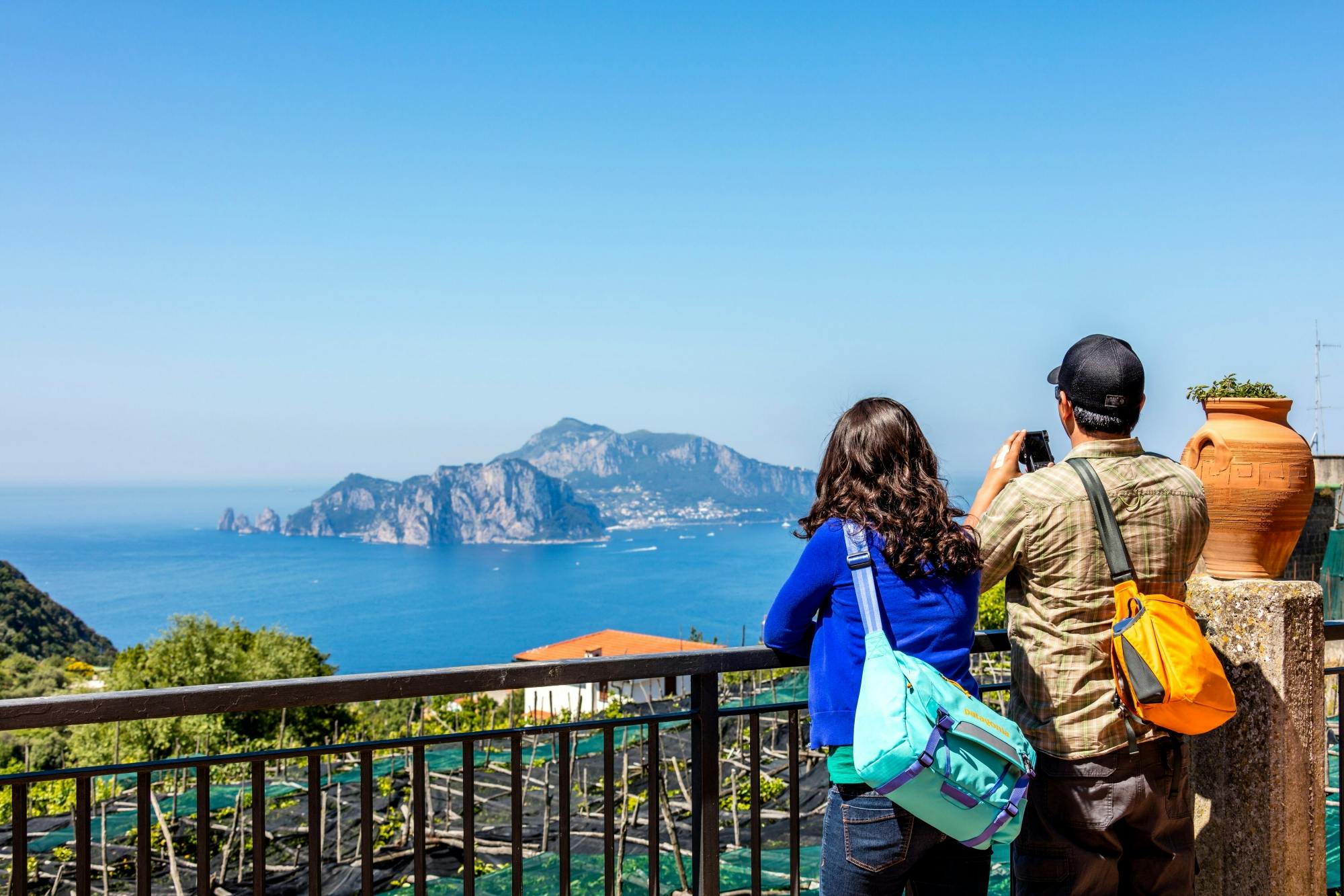 Passeio de trem Due Golfi em Sorrento com degustações de comidas regionais