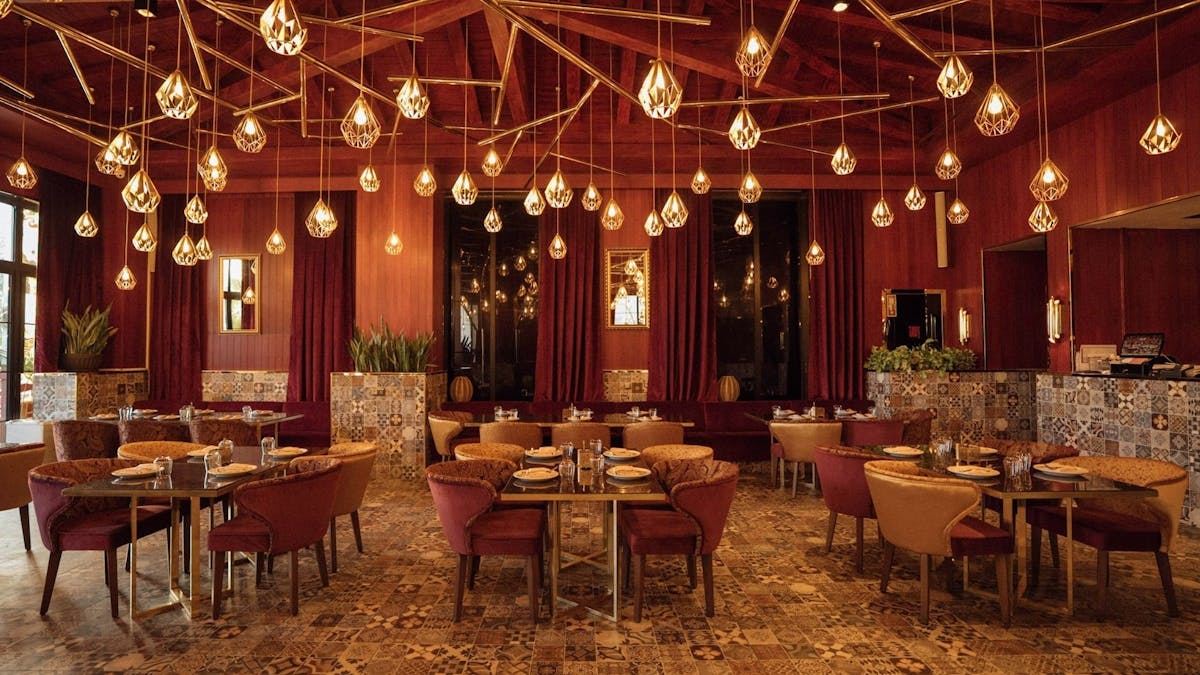 Turks en Libanees eten in Antalya