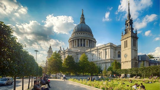 Crown Jewels of London tour with River Cruise