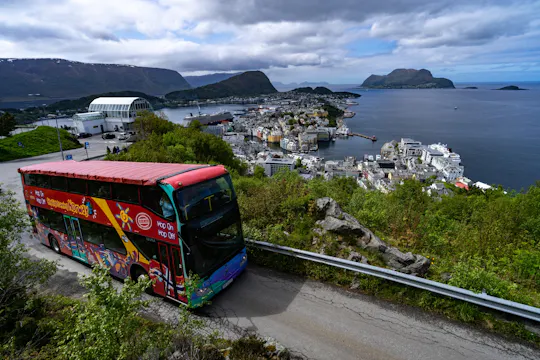 City Sightseeing hop-on hop-off bus tour of Ålesund
