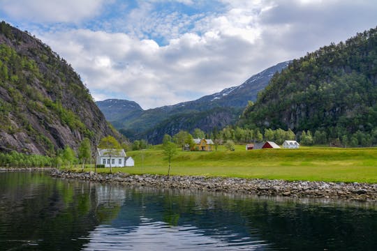 Rejs po fiordzie Mostraumen w Bergen