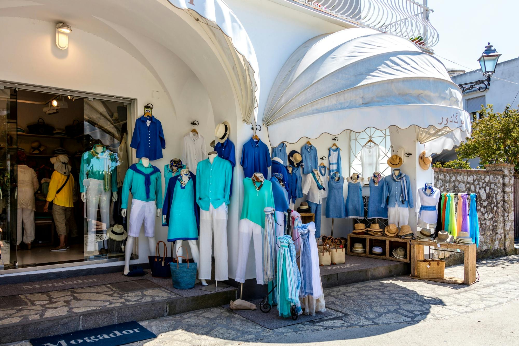 Full-day Capri island Boat tour with lunch