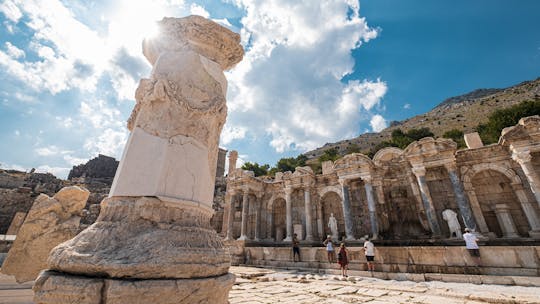 Sagalassos ancient city and Amber Canyon boat tour with lunch