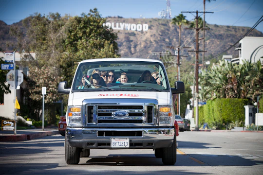 Hollywood celebrity homes tour