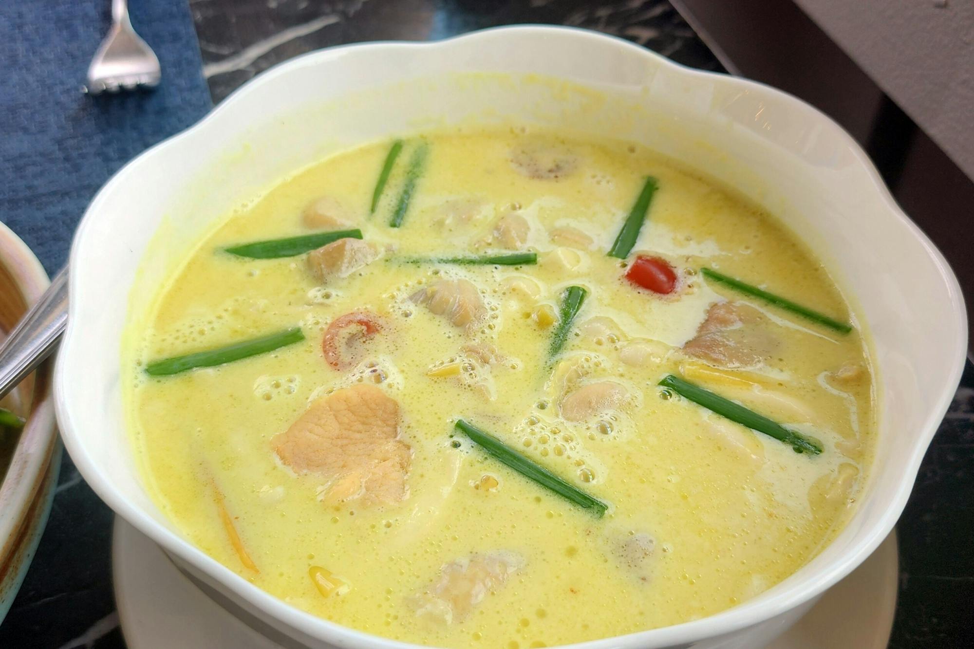 Full-day tour of Phang Nga Bay with James Bond Island visit