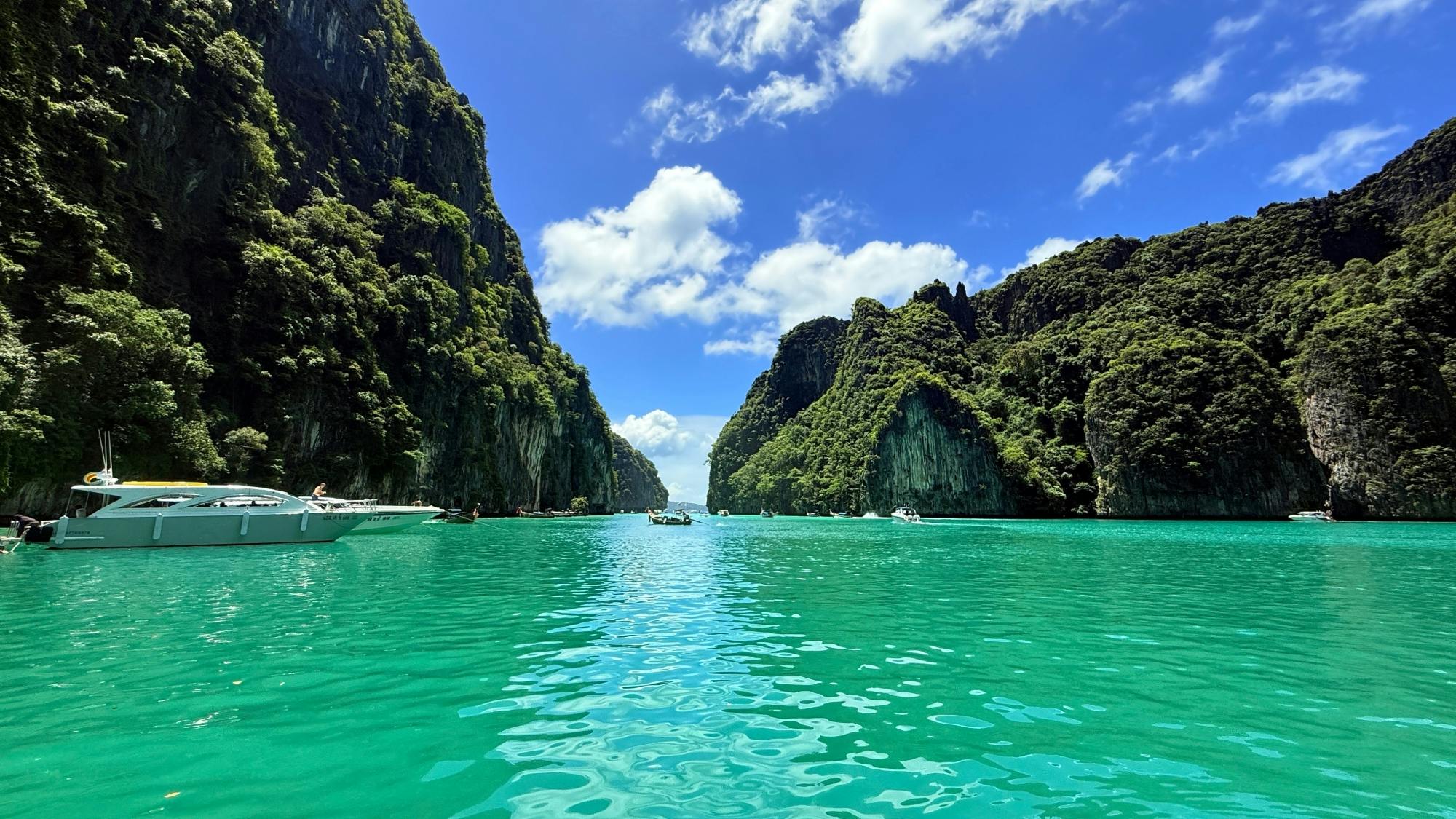 Full-day Phi Phi Islands speedboat tour with buffet lunch
