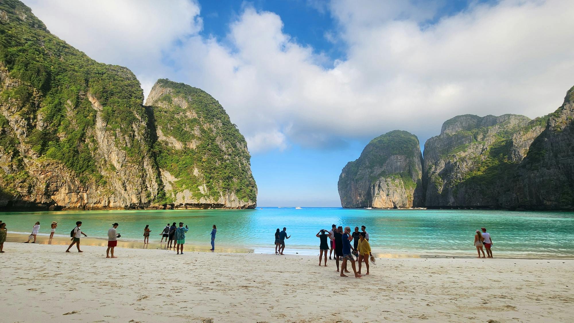 Full-day Phi Phi Islands speedboat tour with buffet lunch