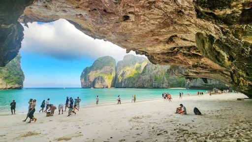 Full-day Phi Phi Islands speedboat tour with buffet lunch